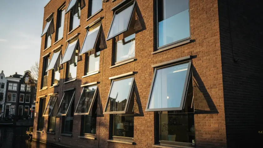 Understanding U-Values: Assessing Window Insulation Performance in the Netherlands