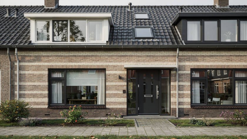 best-glass-and-frame-upgrades-for-1960s-and-1970s-dutch-homes